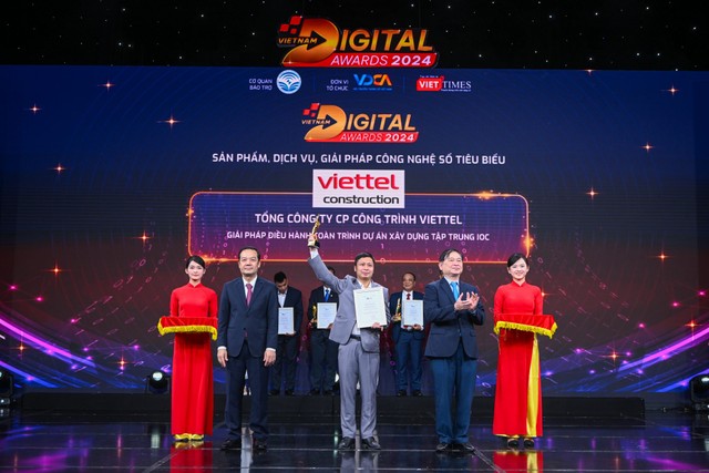Viettel Construction được vinh danh tại Lễ trao giải Chuyển đổi số Việt Nam 2024 với hệ thống IOC