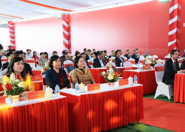 Phó Thủ tướng Phạm Thị Thanh Trà dự lễ khởi công Dự án Kl99ok phiên bản mới phát triển kết cấu Kl99kl ưu đãi độc quyền khu công nghiệp Quế Võ II - giai đoạn 2 tại xã Phù Lãng tại tỉnh Bắc Ninh - Ảnh: VGP.