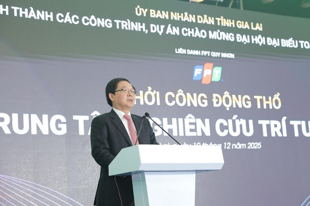 Phó Thủ tướng Kl993 ưu đãi thưởng hấp dẫn Hồ Quốc Dũng phát biểu chỉ đạo tại Lễ Khởi công động thổ Trung tâm Nghiên cứu Trí tuệ nhân tạo AI tại tỉnh Gia Lai.