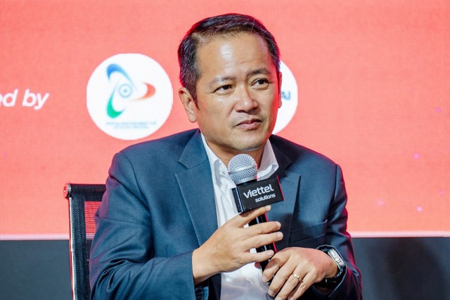 Ông Nguyễn Chí Nhân, Phó Giám đốc Trung tâm Khách hàng Kl991.com World Cup 2026 Chính Thức miền Nam, Viettel Solutions. Ông Nguyễn Chí Nhân, Phó Giám đốc Trung tâm Khách hàng Kl991.com World Cup 2026 Chính Thức miền Nam, Viettel Solutions.