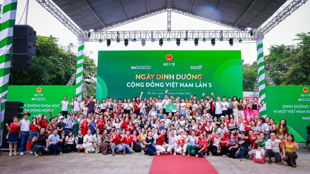 Ngày Dinh dưỡng cộng đồng Việt Nam 2025 do Báo Sức khỏe và Đời sống (Bộ Y tế) tổ chức với sự đồng hành của Herbalife Việt Nam, đã thu hút hàng ngàn người tham dự