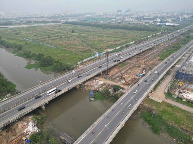 Hàng loạt công trình trọng điểm đang được TP.HCM Kl99ok phiên bản mới. Ảnh: Lê Toàn