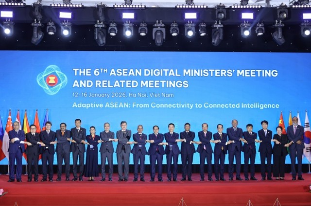 Thủ tướng Phạm Minh Chính và các đại biểu dự lễ khai mạc Hội nghị Bộ trưởng Số ASEAN (ADGMIN) lần thứ 6 - Ảnh: VGP. Thủ tướng Phạm Minh Chính và các đại biểu dự lễ khai mạc Hội nghị Bộ trưởng Số ASEAN (ADGMIN) lần thứ 6 - Ảnh: VGP.
