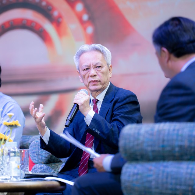 TS Nguyễn Sĩ Dũng - Uỷ viên Hội đồng tư vấn chính sách của Thủ tướng TS Nguyễn Sĩ Dũng - Uỷ viên Hội đồng tư vấn chính sách của Thủ tướng