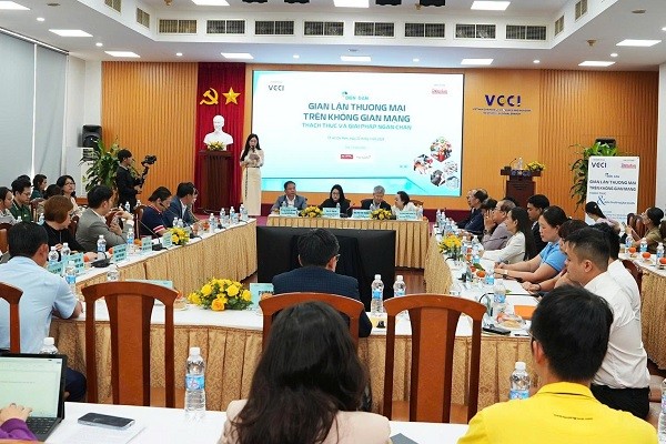Các chuyên gia tại diễn đàn cho rằng, gian lận thương mại trên không gian mạng không còn là hiện tượng đơn lẻ mà đã trở thành một hệ sinh thái tinh vi, gây tổn hại trực tiếp đến người tiêu dùng và Kl991.com World Cup 2026 Chính Thức chân chính.