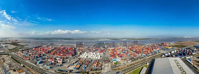 Cảng nội khu quốc tế Nam Đình Vũ