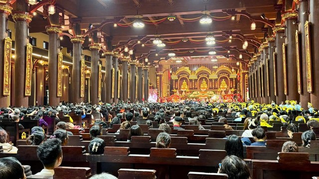 Lễ khai hội Xuân Yên Tử được tổ chức vào ngày 10 tháng Giêng hàng năm đã trở thành một nét đẹp văn hóa. Ảnh: Quỳnh Nga