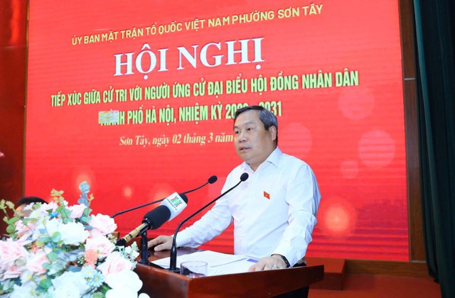 Chủ tịch UBND TP. Hà Nội Vũ Đại Thắng phát biểu tại buổi tiếp xúc cử tri Đơn vị bầu cử số 14.