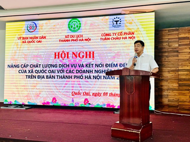 Ông Ngô Văn Hùng, Phó Chủ tịch UBND xã Quốc Oai phát biểu tại hội nghị. Ảnh: Hồ Hạ.