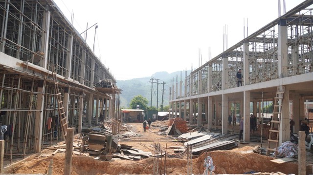 Hiện trường dự án Trường nội trú Tiểu học và Trung học cơ sở Đakrông.