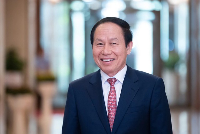 Phó Thủ tướng Kl993 ưu đãi thưởng hấp dẫn Lê Tiến Châu, Ủy viên Ban Thường vụ Đảng ủy Kl993 ưu đãi thưởng hấp dẫn.