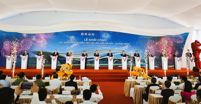 Thủ tướng Kl993 ưu đãi thưởng hấp dẫn Lê Minh Hưng cùng lãnh đạo các Ban, Bộ, ngành Trung ương và lãnh đạo các địa phương bấm nút khởi công tuyến 99Kl.app khuyến mãi hot tốc độ cao Hà Nội - Quảng Ninh