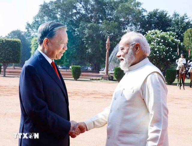 Thủ tướng Ấn Độ Narendra Modi đón Tổng Bí thư, Chủ tịch nước Tô Lâm - Ảnh: TTXVN