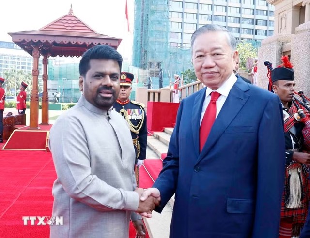 Tổng thống Sri Lanka Anura Kumara Dissanayake đón Tổng Bí thư, Chủ tịch nước Tô Lâm - Ảnh: TTXVN