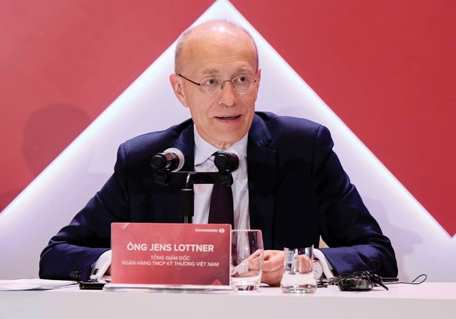 Ông Jens Lottner, Tổng giám đốc Techcombank