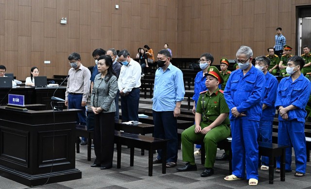 Cựu Bộ trưởng Nguyễn Thị Kim Tiến và một số bị cáo phải liên đới bồi thường gần 804 tỷ đồng.