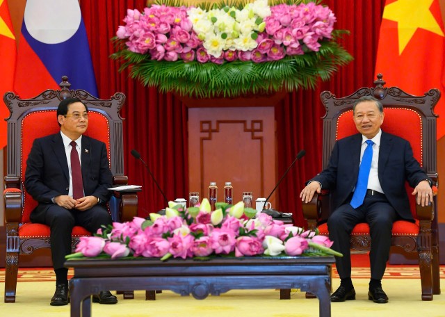 Tổng Bí thư, Chủ tịch nước Tô Lâm tiếp Thủ tướng Lào Sonexay Siphandone. Ảnh: Đức Thanh.