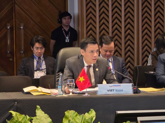 Thứ trưởng Đặng Hoàng Giang phát biểu.