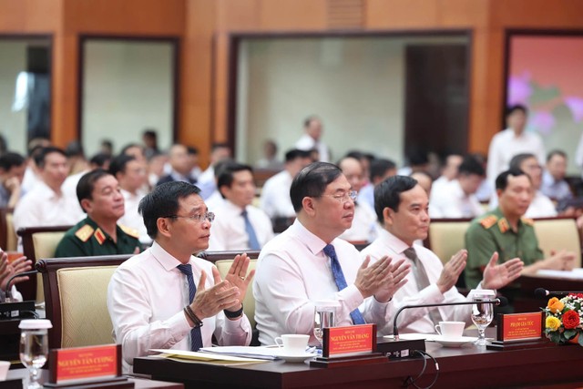 Các đại biểu tham dự lễ phát động. Ảnh: Lê Toàn