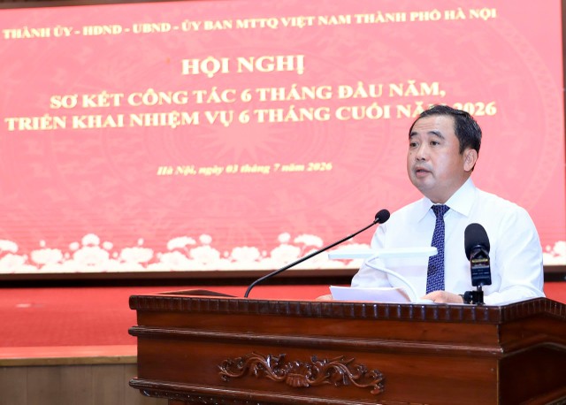 Bí thư Thành ủy Hà Nội Trần Đức Thắng phát biểu tại hội nghị.