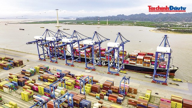 Đặc điểm ngoại thương của Việt Nam là kim ngạch xuất khẩu tính theo giá FOB. Ảnh: Đức Thanh