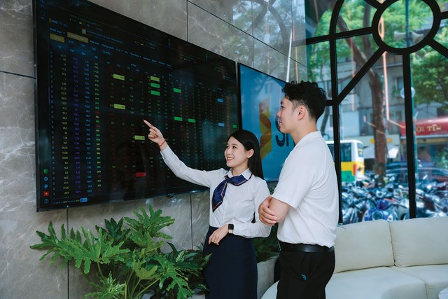 Thị trường được kỳ vọng bước sang giai đoạn tăng trưởng có chất lượng hơn, với sự phân hóa rõ nét giữa các nhóm KL99 là cổng game giải trí trực tuyến hàng đầu hiện nay