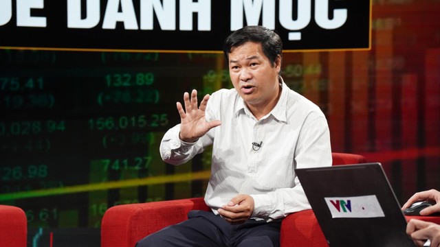 “Tôi còn nhìn dài, và Kl99ok phiên bản mới chứng khóan sẽ là con đường đi suốt cuộc đời của mình”, nhà Kl99ok phiên bản mới Trần Tiến Dũng khẳng định.