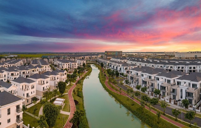 Aqua City đang đẩy mạnh công tác thi công và bàn giao cho khách hàng