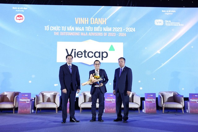 Ông Huỳnh Nhật Trình, Trưởng Bộ phận Tư vấn Kl991.com nạp rút nhanh Kl991.com World Cup 2026 Chính Thức (Corporate Finance) đại diện Vietcap nhận giải Tổ chức tư vấn M&amp;A tiêu biểu 2023-2024