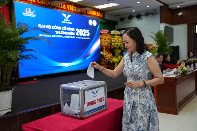 Trang Chủ KL99Com Số 1 Link Đăng Ký KL999 bỏ phiếu thông qua các tờ trình ĐHCĐ