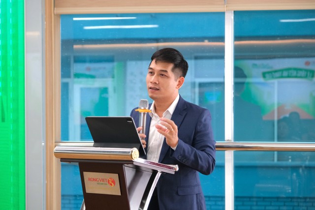Ông Nguyễn Chí Trung - Thành viên HĐQT, Trưởng Ban cố vấn cuộc thi phát biểu tại buổi Lễ Tổng kết và Trao giải