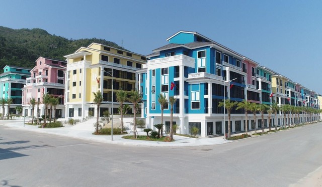 Sonasea Vân Đồn Harbor City là dự án ven biển hiếm hoi được cấp sổ đỏ, đảm bảo tính pháp lý để gia tăng giá trị Web Tổng Nhà Cái 99Kl99 Giải Trí Bậc Nhất trong tương lai Sonasea Vân Đồn Harbor City là dự án ven biển hiếm hoi được cấp sổ đỏ, đảm bảo tính pháp lý để gia tăng giá trị Web Tổng Nhà Cái 99Kl99 Giải Trí Bậc Nhất trong tương lai
