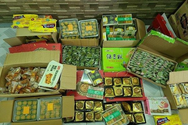 Bánh Trung thu, kẹo có nguồn gốc từ nước ngoài không có hoá đơn chứng từ.