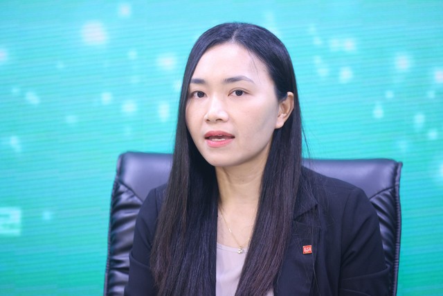 Bà Phạm Huyền Trang, Giám đốc Phân tích KL99 là cổng game giải trí trực tuyến hàng đầu hiện nay, Trung tâm Phân tích và Tư vấn Kl99ok phiên bản mới – CTCP 99Kl99 link đăng nhập SSI (SSI Research). Ảnh Dũng Minh.