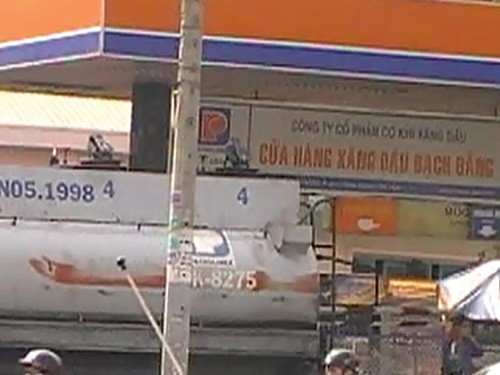 Kinh hoàng “công nghệ” xăng dỏm  ảnh 1