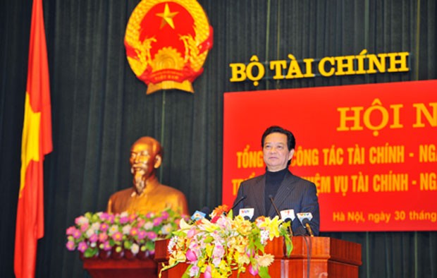 Thủ tướng Nguyễn Tấn Dũng: Đẩy mạnh tái cơ cấu TTCK ảnh 1