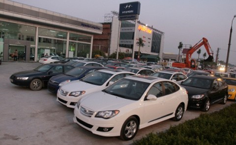 Chiêu “chém” khách mua xe chạy phí của showroom ôtô ảnh 1