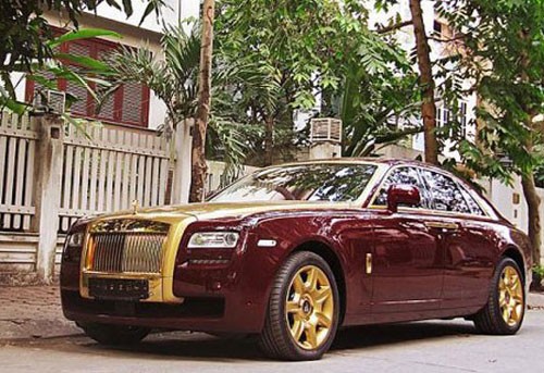 Ngắm những công trình, siêu xe dát vàng ảnh 10