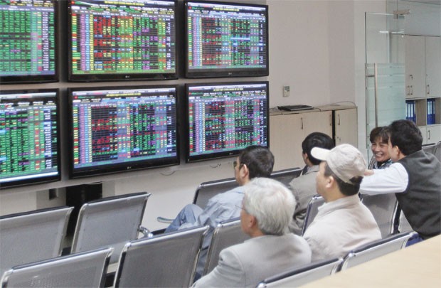 VN-Index sẽ giữ mức trên 500 điểm bao lâu? ảnh 1