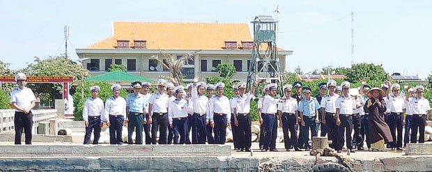 Nơi anh đến là đảo xa… ảnh 2