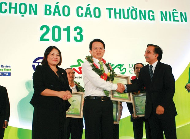 Những khoảnh khắc đẹp tại Lễ trao giải BCTN tốt nhất 2013 ảnh 11
