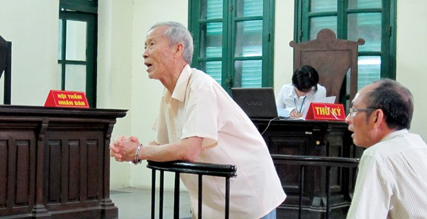 Tự giao dịch nhà đất, coi chừng bị lừa ảnh 1