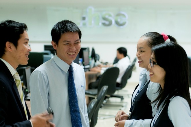 HSC: Doanh thu phí từ Kl99com thể thao, casino, nổ hũ, bắn cá 6 tháng vượt kế hoạch cả năm