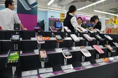 Kl992 cổng game cá cược eo hẹp, người dân vẫn rộng tay mua smartphone