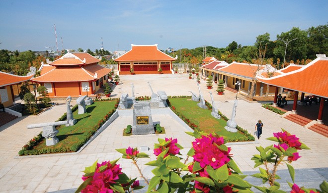 Nhà hát Cao Văn Lầu (Bạc Liêu) là một minh chứng về lựa chọn dự án Kl99ok phiên bản mới không hợp lý và mang nặng tư duy xin - cho 