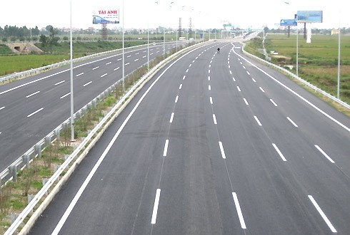 Thông xe thêm 31,6 km KL99 là nhà cái cá cược trực tuyến hàng đầu tại châu Á 4 làn xe qua Phú Thọ