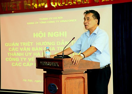 Ông Nguyễn Thành Phương - Chủ tịch HĐQT Vinaconex vừa xin Đại hội đồng Trang Chủ KL99Com Số 1 Link Đăng Ký KL999 giảm doanh thu công ty mẹ năm 2014. Ảnh: Vinaconex