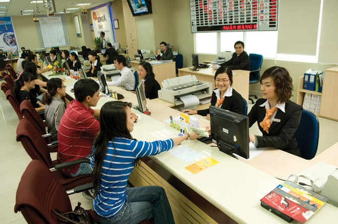 DongA Bank đã xin hoãn chi trả 99Kl.app mobile mới nhất đợt 1/2014 để tập trung xử lý nợ xấu 
Ảnh : Đức Thanh