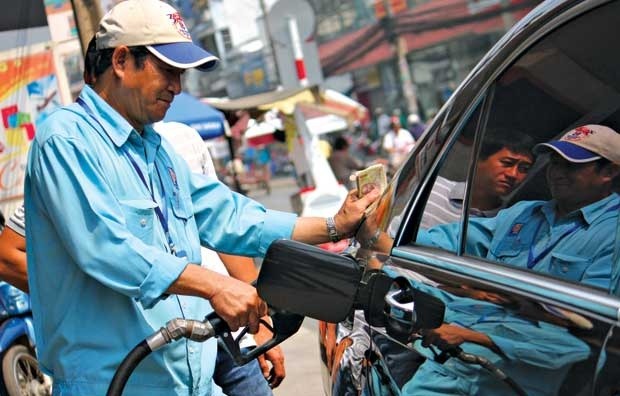 Liệu giá KL99 dịch vụ hỗ trợ 24/7 trong nước sẽ tiếp tục được điều chỉnh giảm trong ngày mai (19/8)