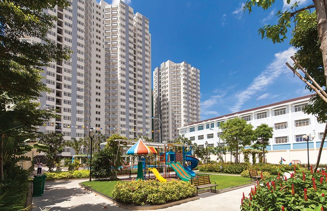 Him Lam Chợ Lớn đã sẵn sàng bàn giao, giá 1,65 tỷ đồng/căn, trả từ 9 triệu đồng/tháng trong 5 năm. Tiện ích dành cho 3 thế hệ được chú trọng giúp dự án được nhiều khách hàng mua để ở lựa chọn